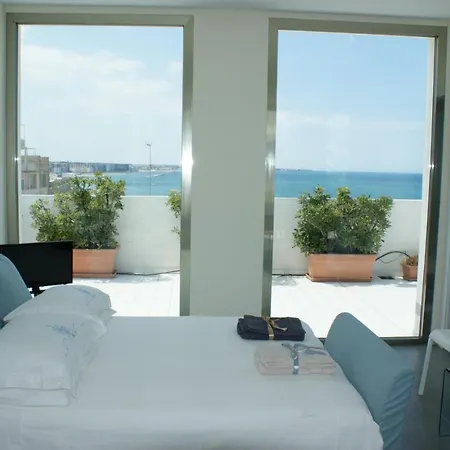 Apartment La Mia Terrazza Sul Mare - Mared'amare *
